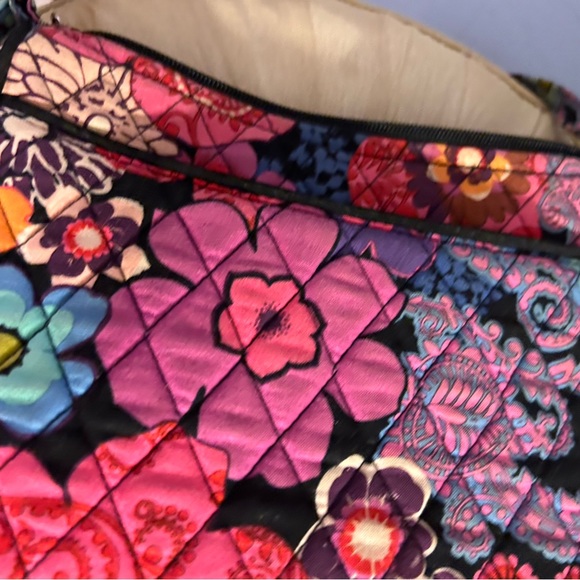 Vera Bradley crossover/shoulder colorful floral bag - Picture 8 of 9